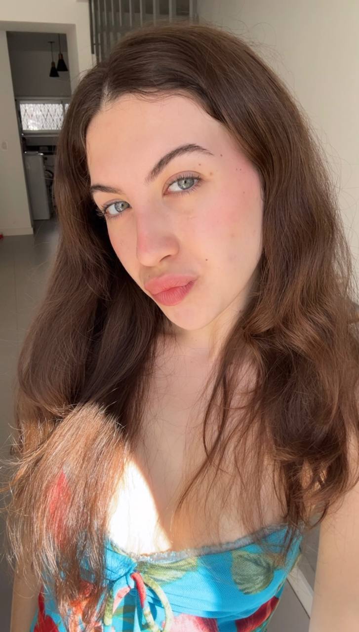 Nude girl Amber in Bareilly