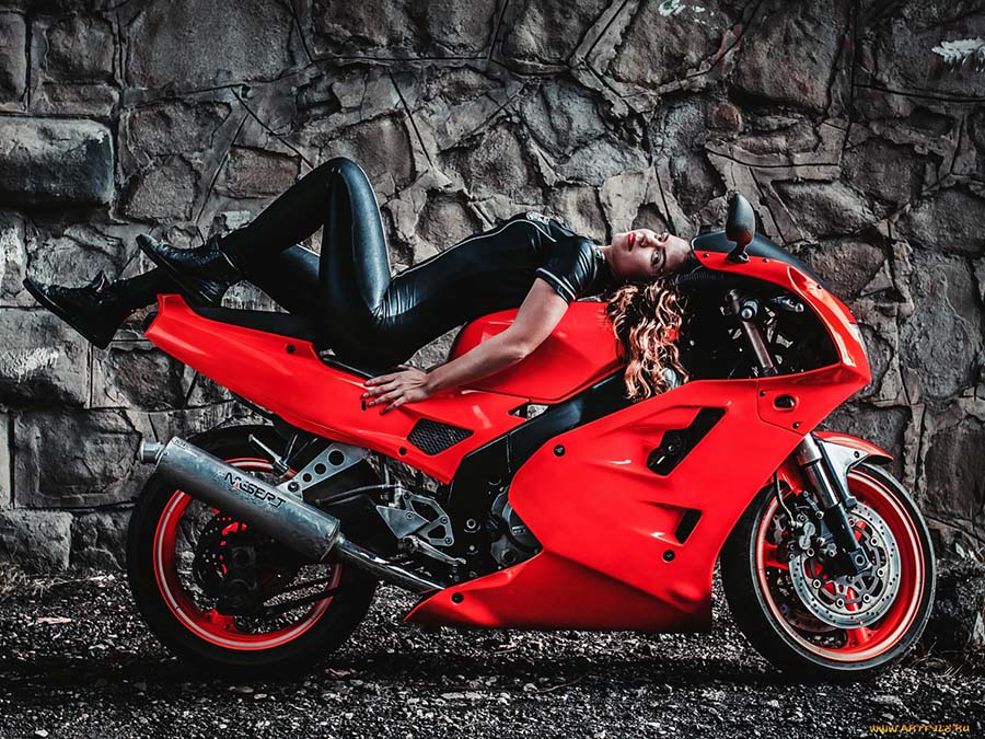 Beautiful girl Beautiful girls and motorcycles in Bareilly