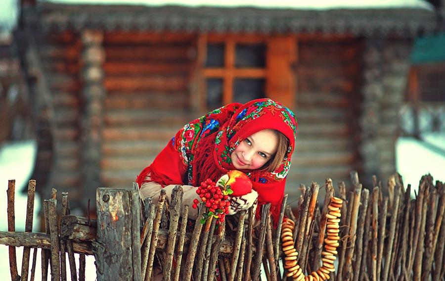 Sexy girl Women in Slavic costumes in Bareilly